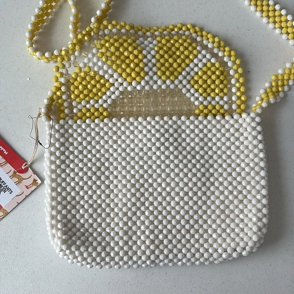 Bouffants & Broken Hearts Beaded Lemon Purse NEW! - Picture 4 of 6